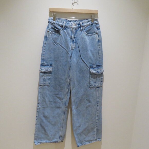 OLD NAVY Extra High Rise Sky-Hi Wide Leg Secret Smooth Cargo Pocket Jeans Light - Picture 2 of 13